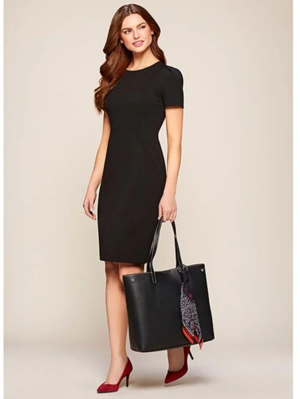 Calvin Klein Women's Crew-Neck Short Sleeve Knee Length Sheath Dress Black 10